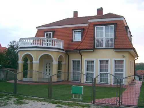 Lizi Apartman