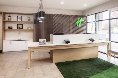 Imagen de la galería de Holiday Inn - Cheshire - Southington, an IHG Hotel, en Cheshire