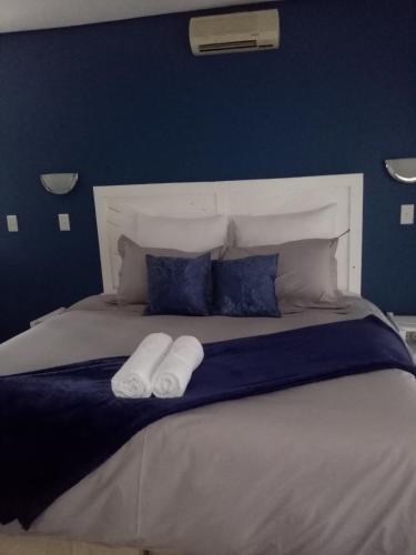 Ένα ή περισσότερα κρεβάτια σε δωμάτιο στο Lior-Gil accommodation-