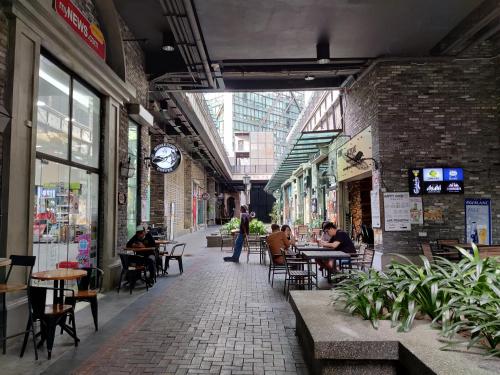 Restoran atau tempat lain untuk makan di Ava Empire Damansara Modern High Floor Great Views