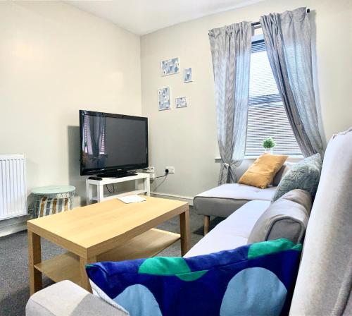 Gallery image of Free, large CAR PARK apartment in Wakefield