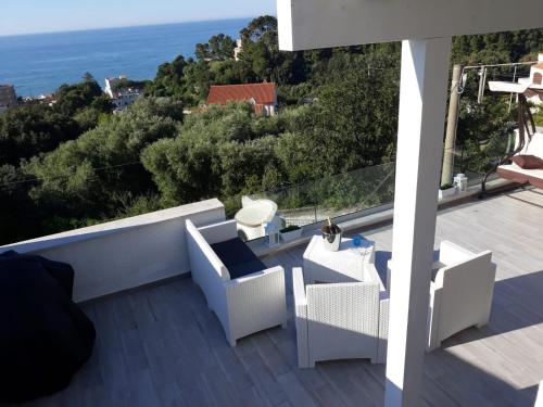 Φυσικό τοπίο κοντά σε αυτή η παραθεριστική κατοικία