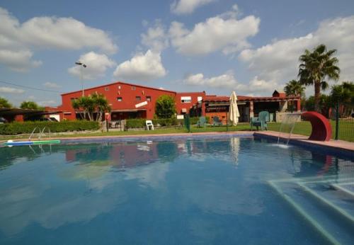 Private Estate for Groups Pool and Sports