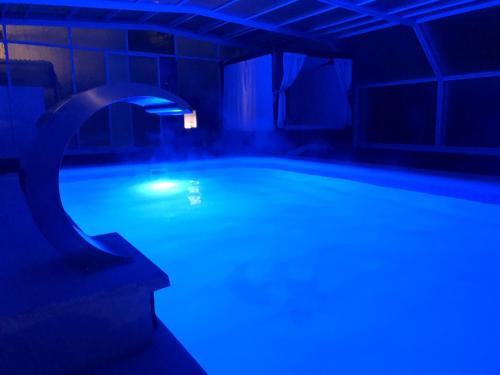 Swimming pool sa o malapit sa 3 bedrooms villa with city view private pool and jacuzzi at Atarfe