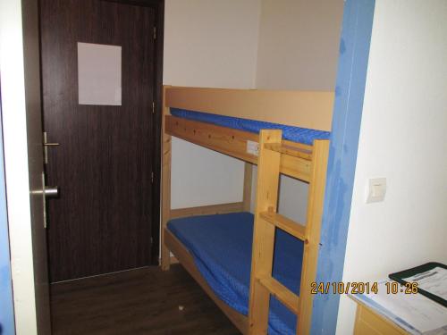 Postel nebo postele na pokoji v ubytování Studio moderne avec balcon – Saint-Raphaël – 25 m² – Parking