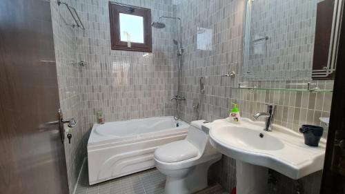 חדר רחצה ב-Five flowers1