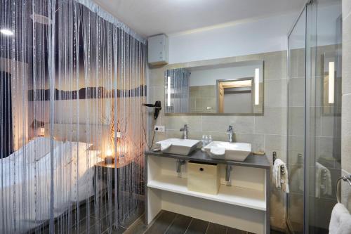 Kylpyhuone majoituspaikassa Domaine de Bersaillin