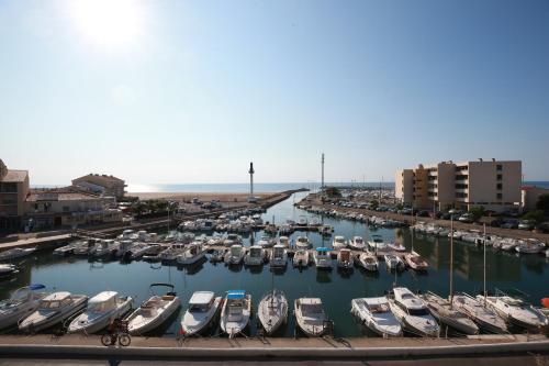 Gallery image of Camping Campéole La Côte des Roses - Maeva in Narbonne