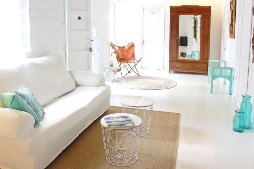 3 bedrooms house with wifi at Mao 5 km away from the beach ...