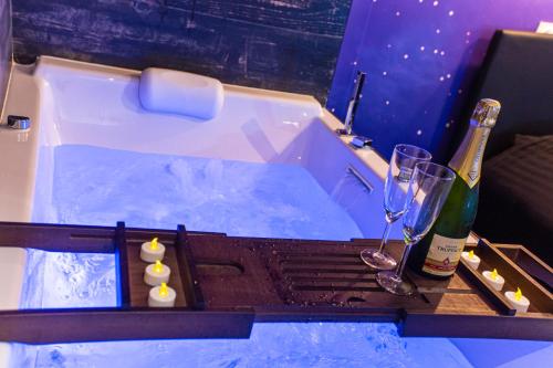 LOVE ROOM - SPECIAL AMOUREUX - HYPER CENTRE - Lorient