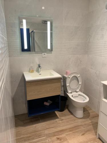 Salle de bains dans l'établissement Le gite des mariniers