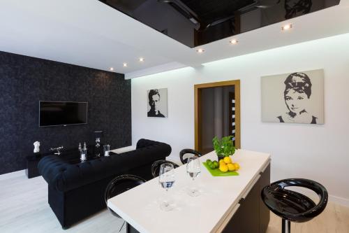 Μια τηλεόραση ή/και κέντρο ψυχαγωγίας στο Prestige Apartamenty VINCI Centrum