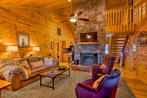 Secluded Mountain-View Cabin with Great Porch!