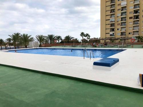 Bright apartment with sea view, Fuengirola, 50 m², pool