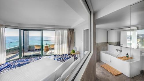 Foto de la galería de Crowne Plaza Sydney Coogee Beach, an IHG Hotel en Sídney