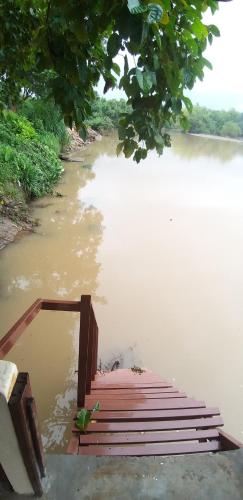 Vista de un río cerca de este resort