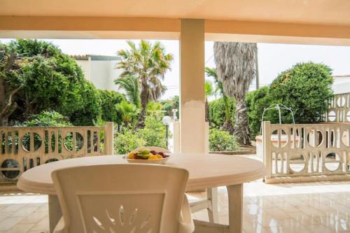 A balcony or terrace at Cozy House, Santa Maria del Focallo, Fireplace