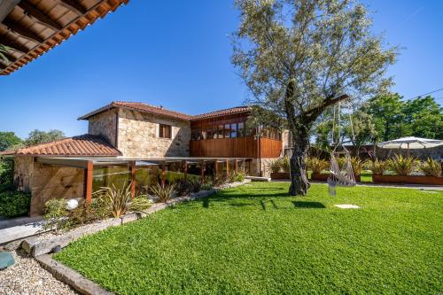 Luxurious House in Braga with Pool