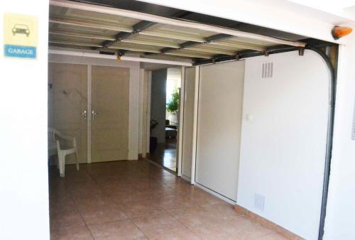 Vannituba majutusasutuses Appartement vue mer Saint-Gilles 80 m² calme et confortable