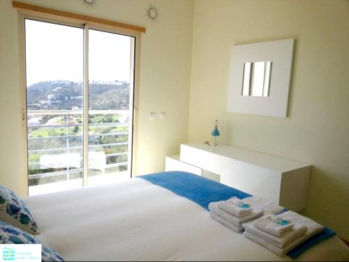 Bright apartment with sea view in Albufeira - 62 m², Pool