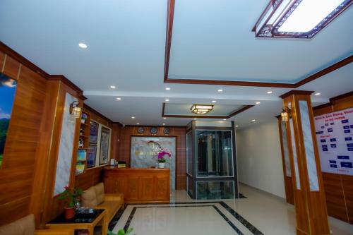 Lobi atau kawasan kaunter penerimaan di SAPA KING HOTEL HUNG VUONG HOTEl
