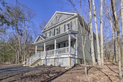 Massanutten Resort Retreat with Front Deck!