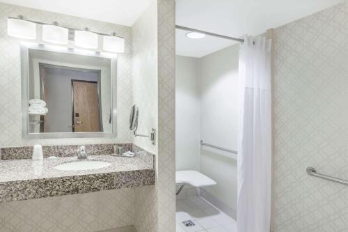 Gallery image of Hawthorn Suites by Wyndham Livermore in Livermore