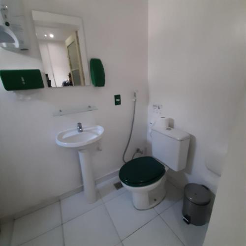 Ένα μπάνιο στο Maraca Hostel