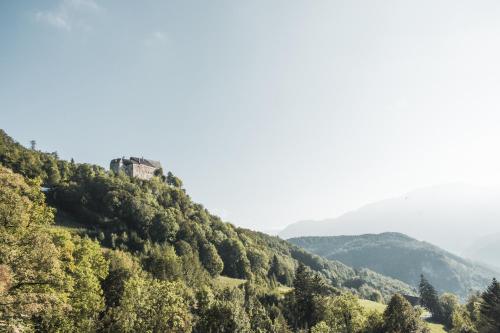 Gallery image of Burg Altpernstein in Untermicheldorf