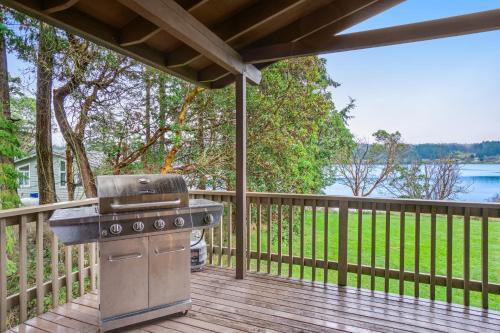 Gallery image of Fisherman Bay Beach House in Lopez