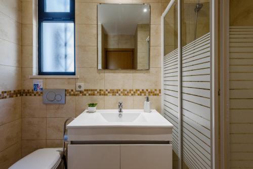 Villa Protea - 5 bedroom, beach, air-con, wifi