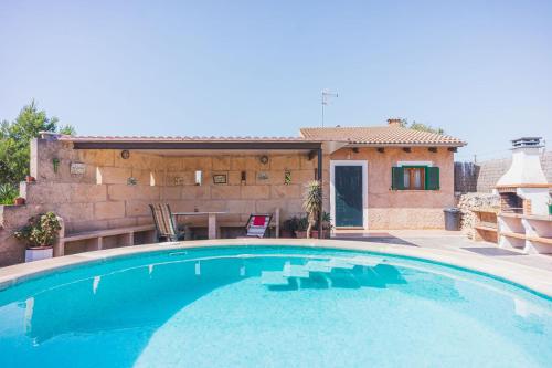 Swimming pool sa o malapit sa Villa Amalia - Santa Margalida