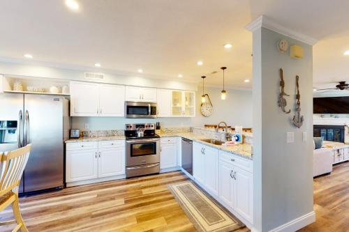 Dapur atau dapur kecil di 2436 Stono Watch