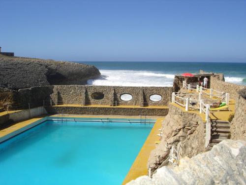 สระว่ายน้ำที่อยู่ใกล้ ๆ หรือใน Estalagem Muchaxo Hotel