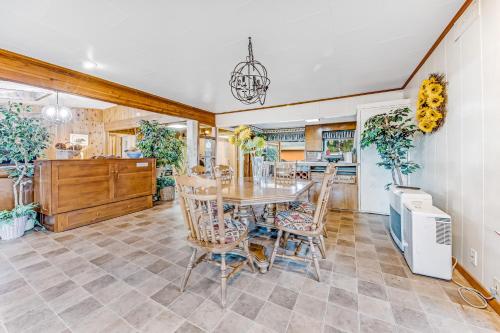 Joe Ney Hideaway – Photos 4