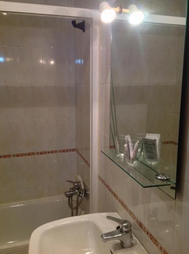 Koupelna v ubytování Hostal Julio