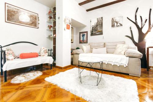Posteľ alebo postele v izbe v ubytovaní Modern Apartment in the Heart of Split with Private Garden