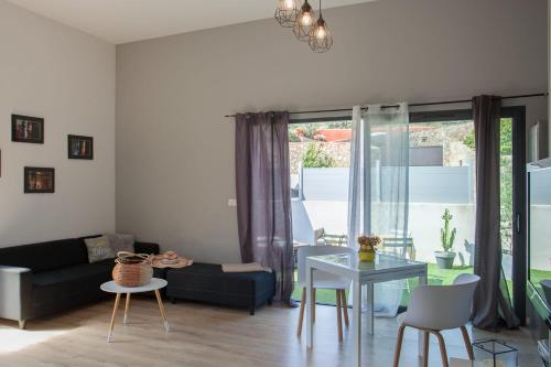 Posezení v ubytování Casa Sol location de vacances indépendante à Calvi moins de 2km plage