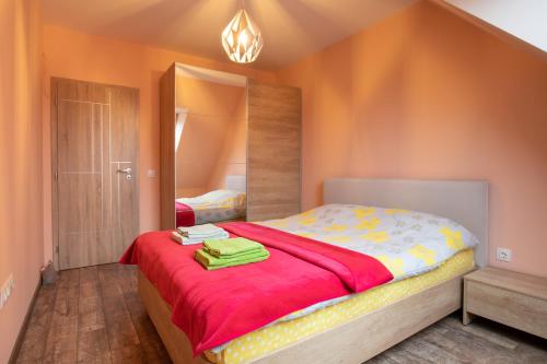 A bed or beds in a room at Apartment City View 2