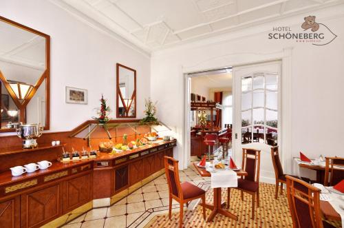 Posezení v ubytování Hotel Schöneberg