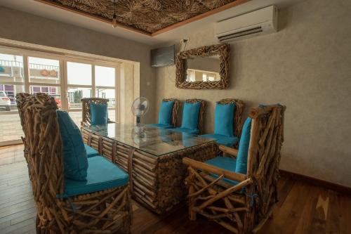 Posezení v ubytování State Beach Resort And Spa