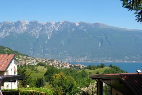Inviting 2-Bed House in Tignale – Photos 2