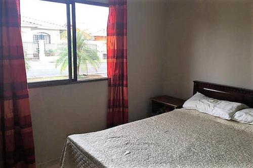 Postel nebo postele na pokoji v ubytování House for rent in San Pablo Nuevo David Panama