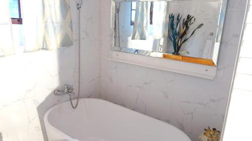 Ένα μπάνιο στο Elilia's Haven