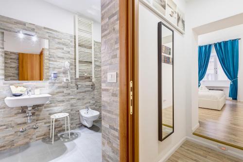 Koupelna v ubytování Ripetta Central Suites