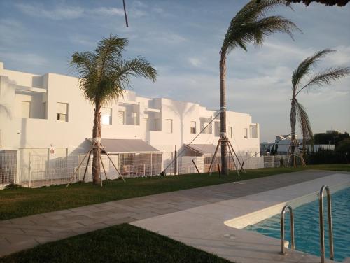 The swimming pool at or close to Enjoy Selecta Conil