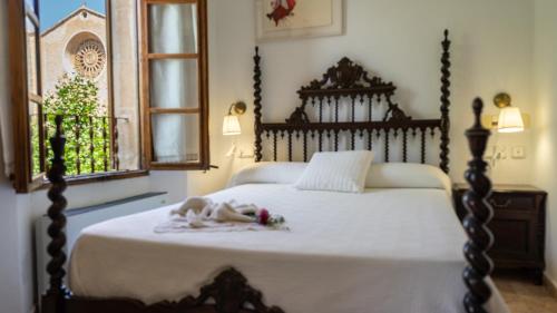 Cama ou camas em um quarto em Juma Historic Hotel