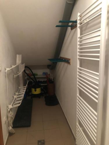 Μία ή περισσότερες κουκέτες σε δωμάτιο στο Chata Bajana