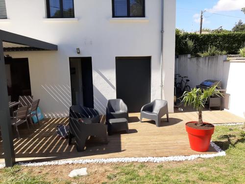 Photo de la galerie de l'établissement Les acacias 300 m de la plage, à Saint-Georges-de-Didonne