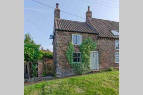 Gallery image of The Shepherds Cottage, Stillington, York in Stillington